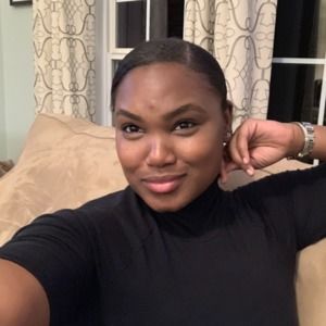 Meet your Posher, Miesha